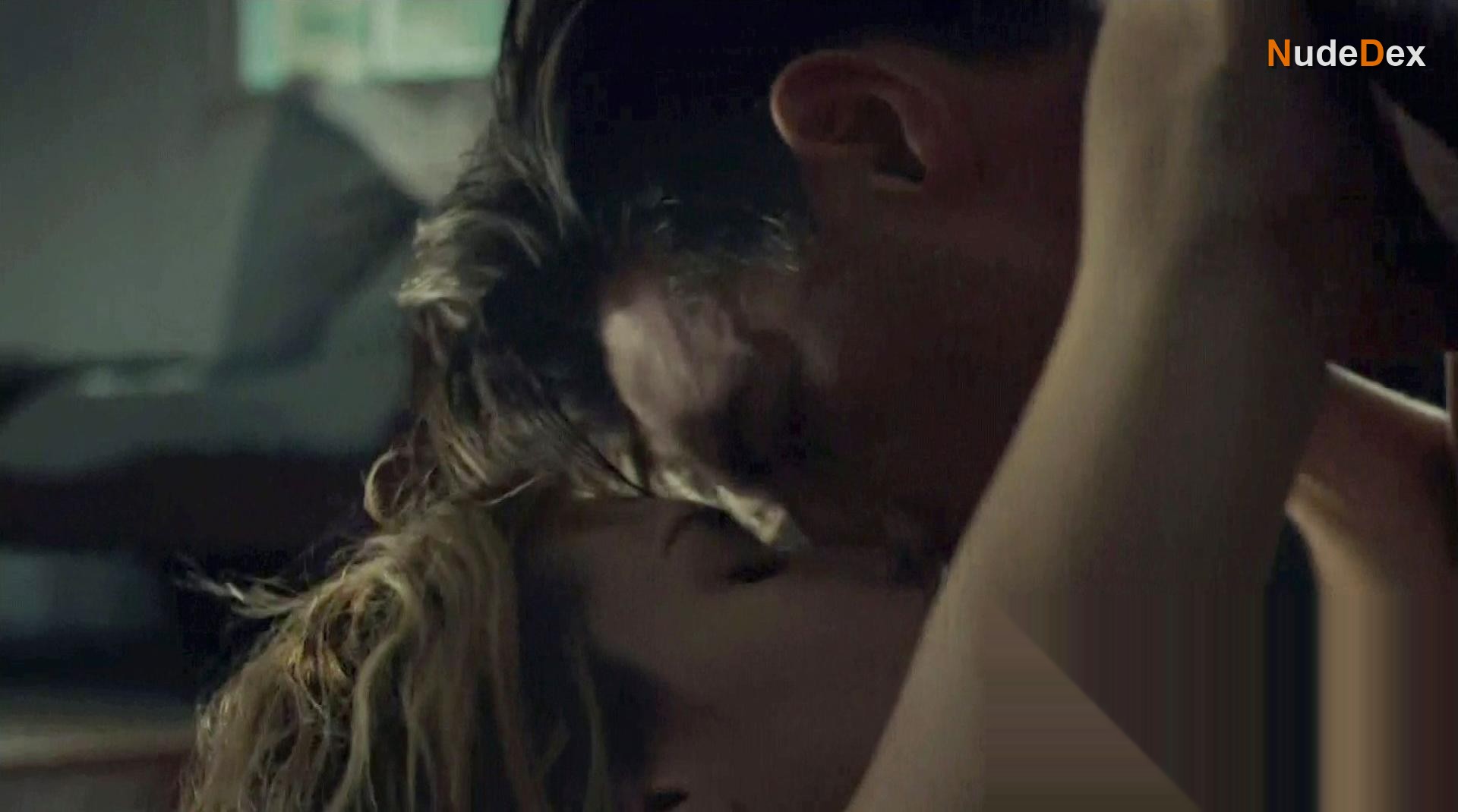 Emily Rose in Haven, photo 17