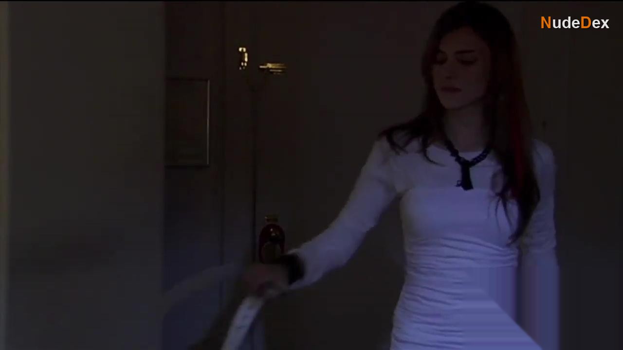 Emma Lahana in Alien Agent, photo 16