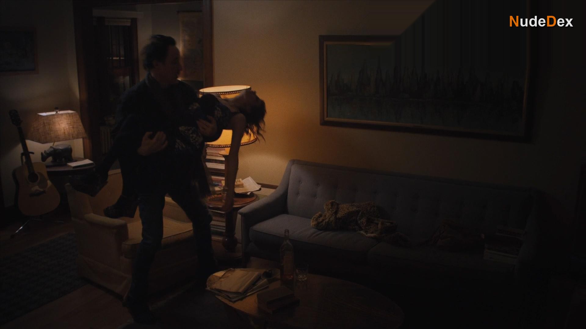 Emma Roberts in Adult World, photo 13