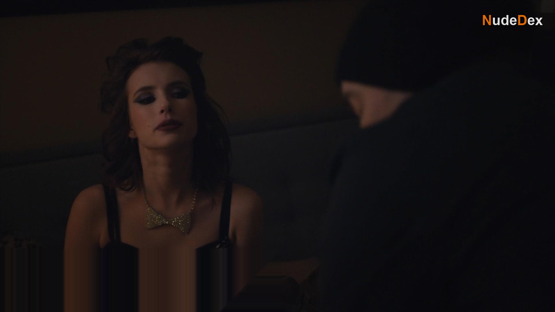 Emma Roberts in Adult World, photo 18