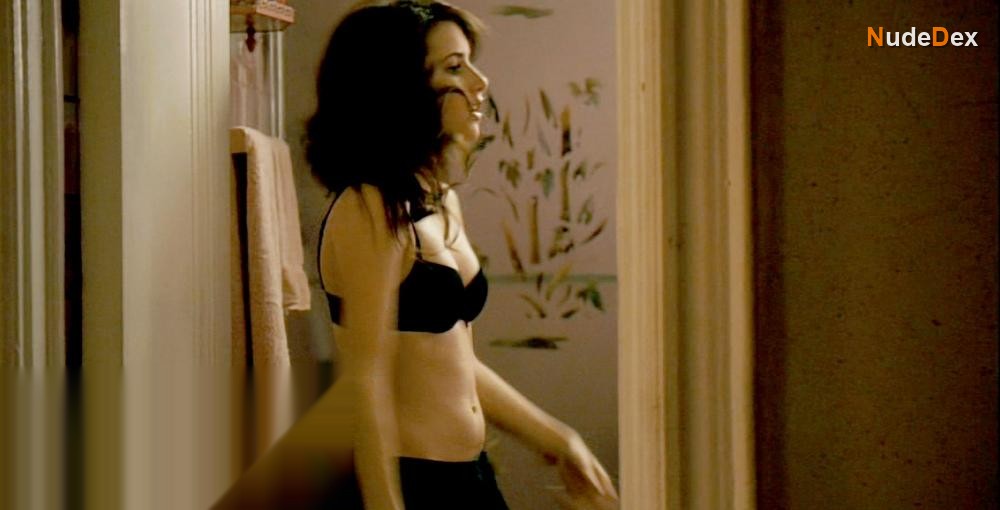 Emma Roberts in Twelve, photo 1