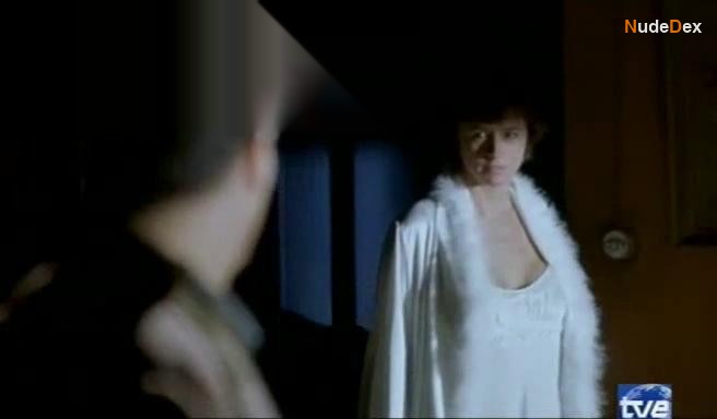 Emma Suarez in Dama De Porto Pim, photo 1