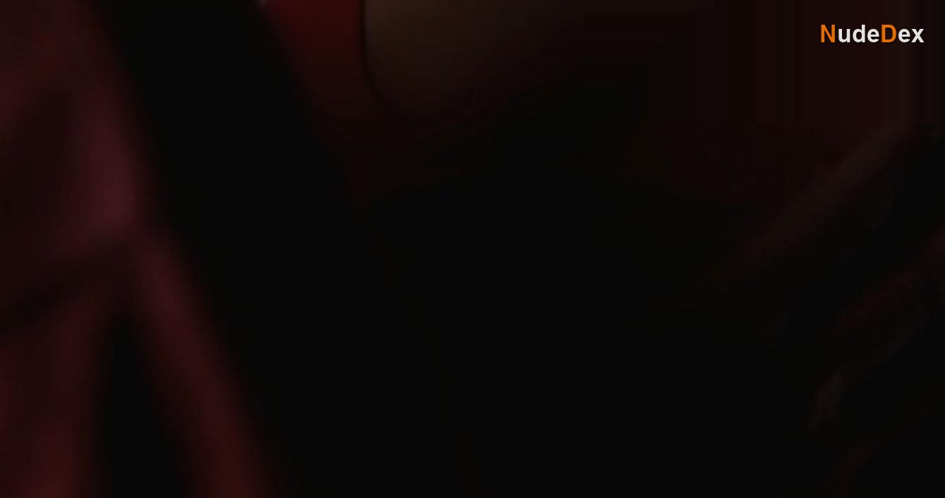 Emma Suarez in Hours Of Light, photo 3