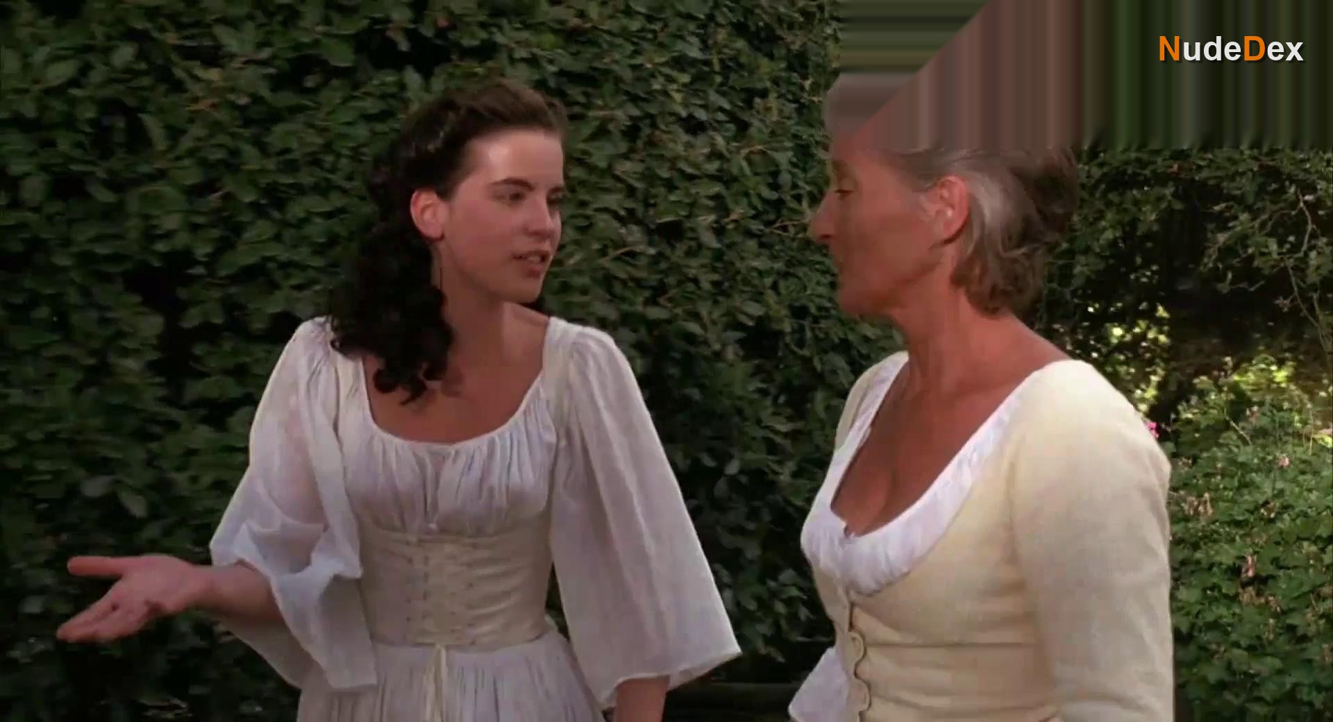 Emma Thompson in Much Ado About Nothing, photo 10