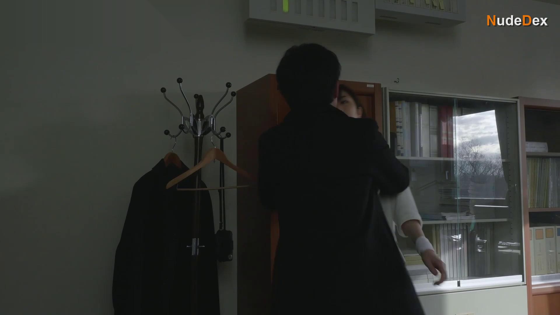 En Nakagami in Love Dart, photo 19