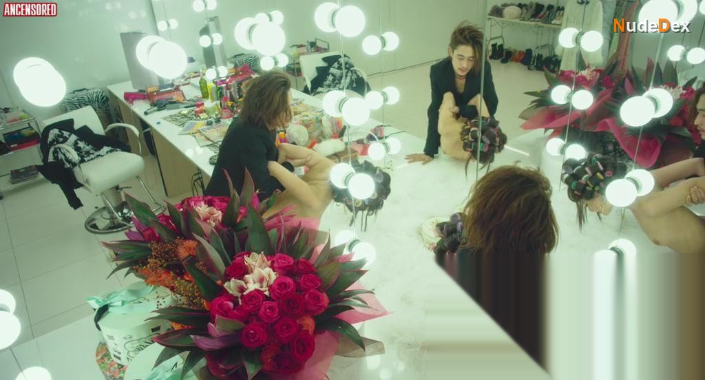 Erika Sawajiri in Helter Skelter, photo 3