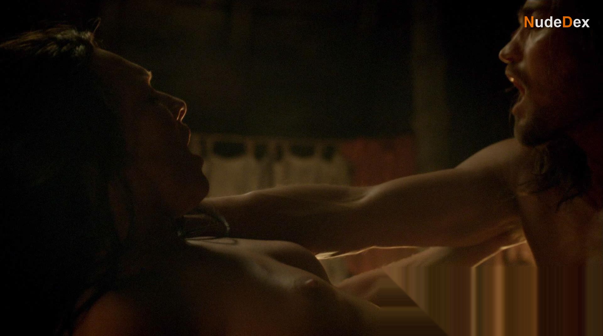 Erin Cummings in Spartacus, photo 22