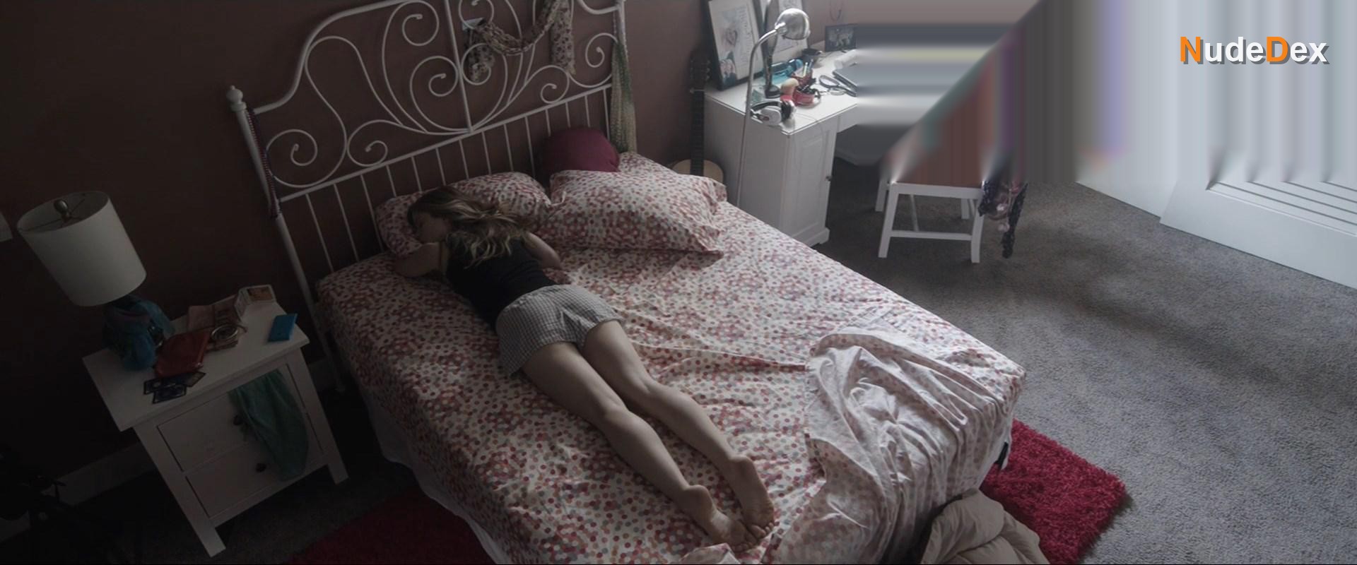 Erin Moriarty in Within, photo 12