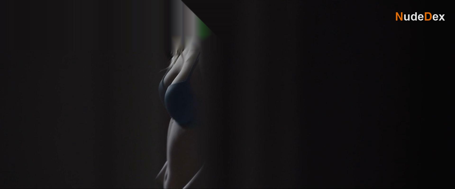 Erin Moriarty in Within, photo 17