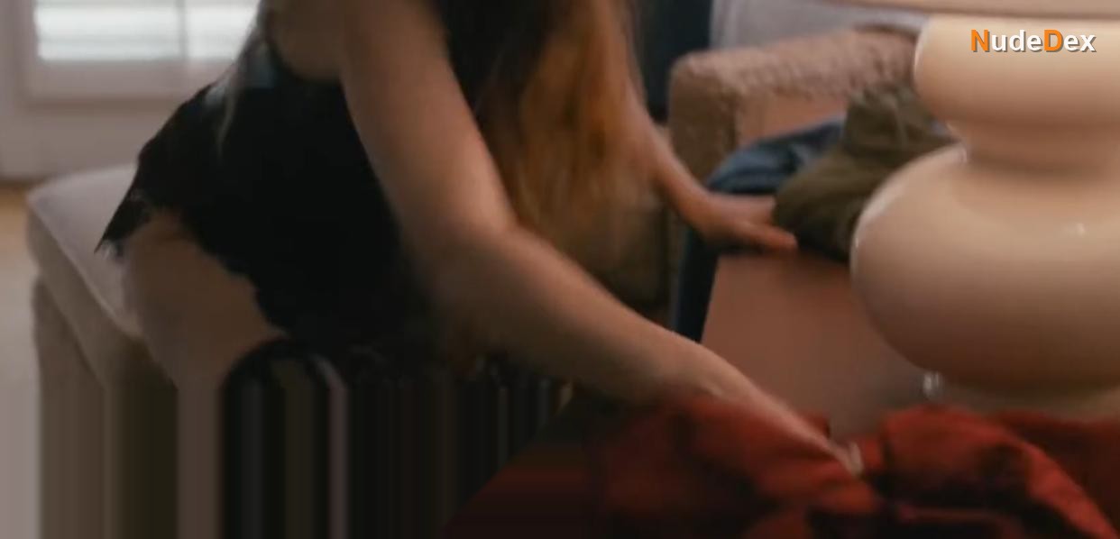 Erin Pineda in American Princess, photo 3