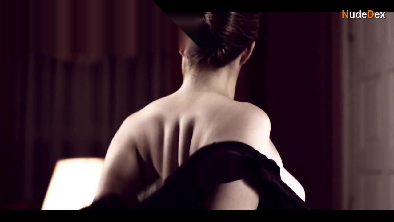 Estefania Iglesias in Miss Diciembre, photo 2