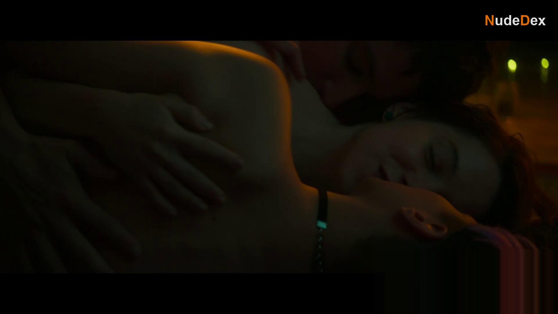 Estefania Nicolo in Vera And The Pleasure Of Others, photo 15