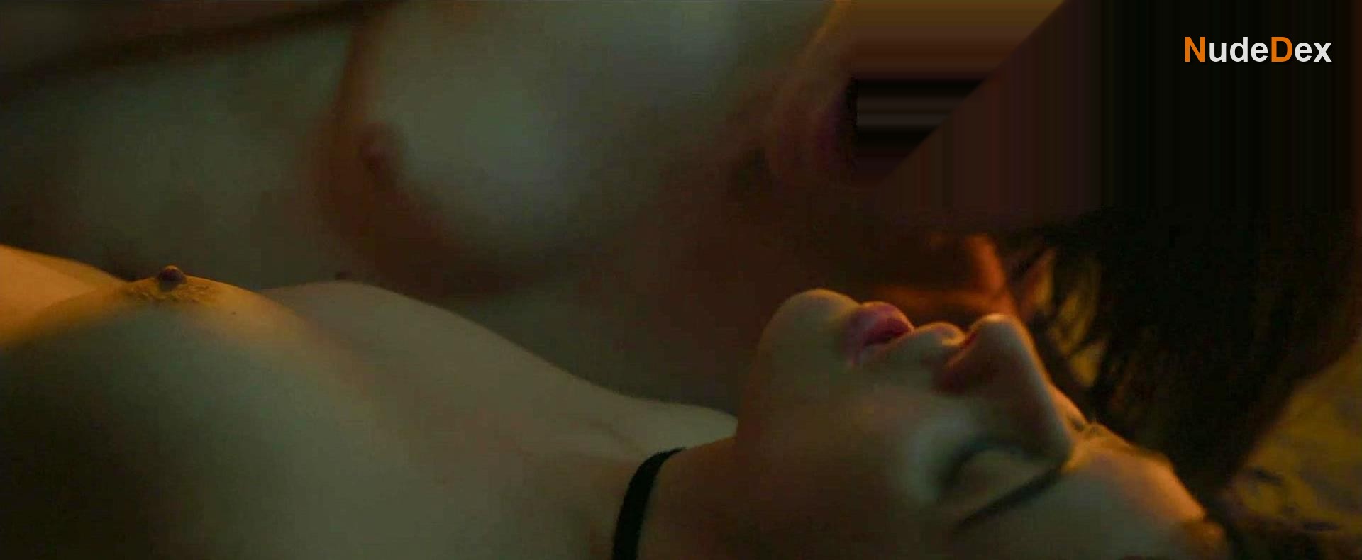 Estefania Nicolo in Vera And The Pleasure Of Others, photo 19