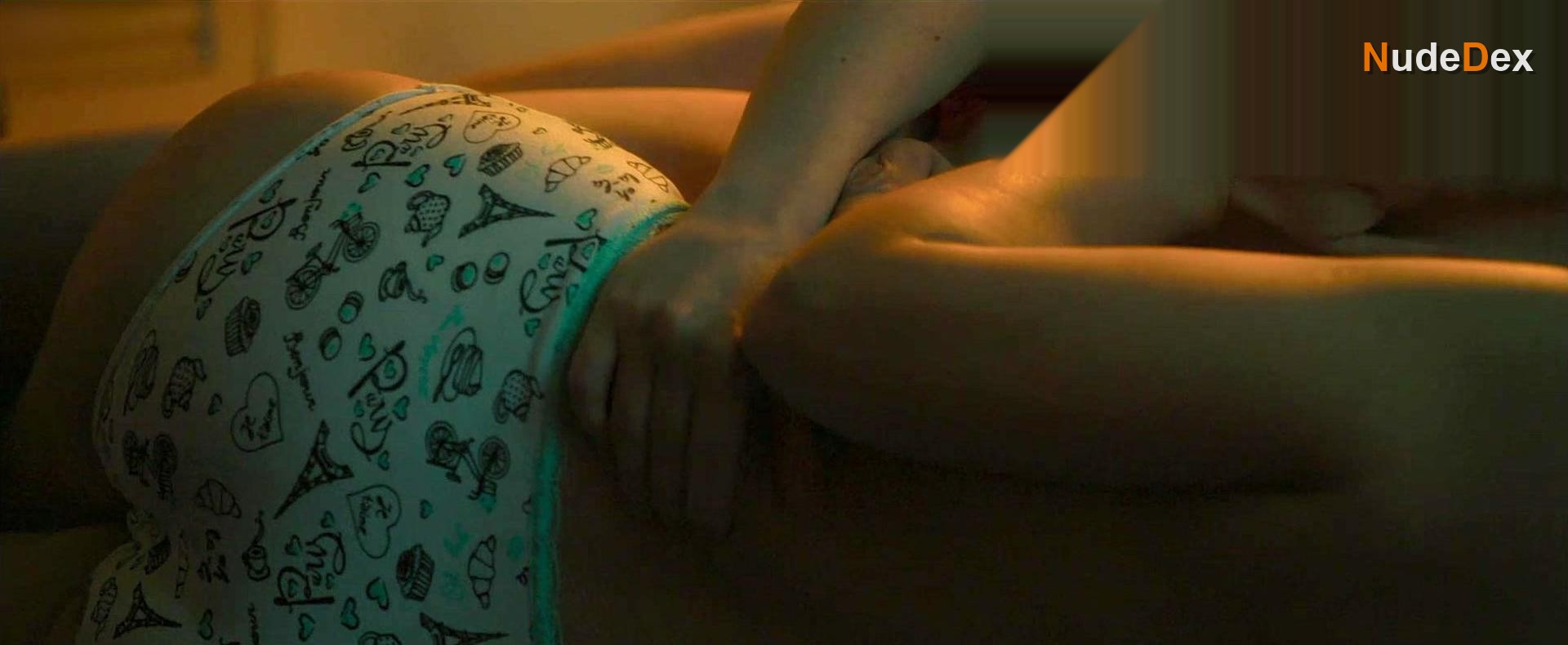 Estefania Nicolo in Vera And The Pleasure Of Others, photo 26