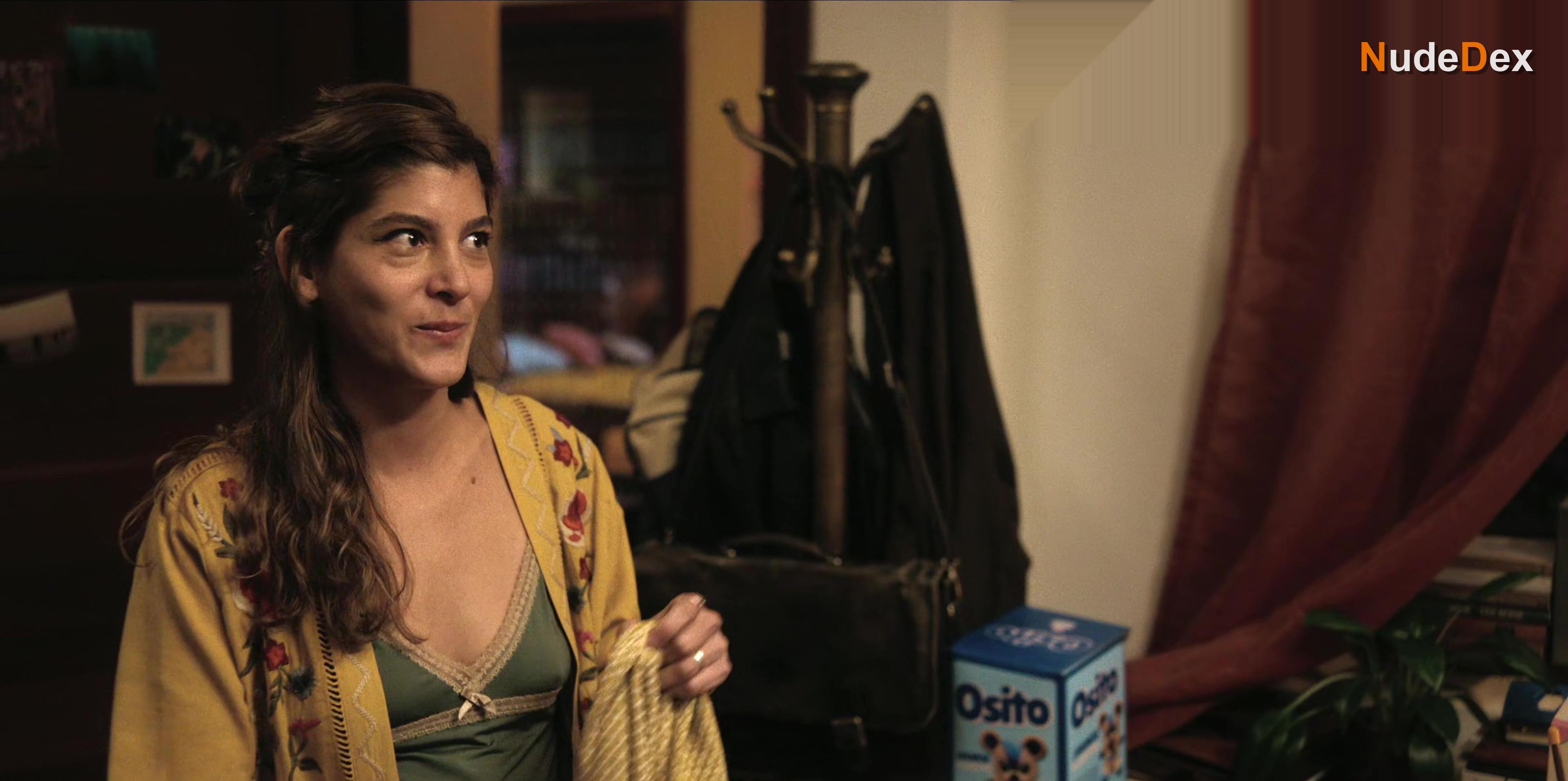 Estefania Pineres in Delirium, photo 2