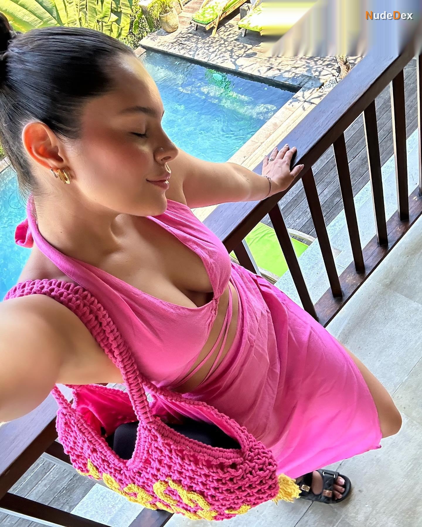 Estefania Rios in La Rosa De Guadalupe, photo 9
