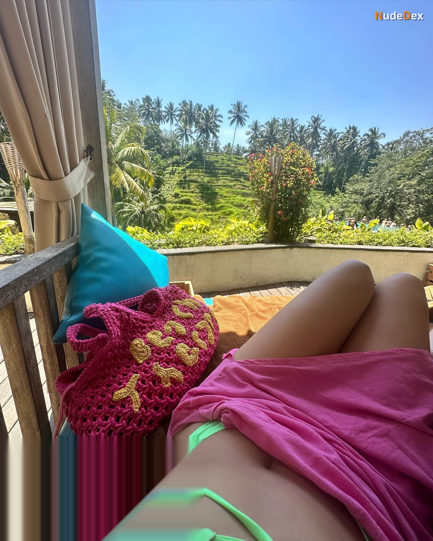 Estefania Rios in La Rosa De Guadalupe, photo 10