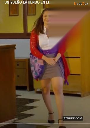 Estefania Rios in La Rosa De Guadalupe, photo 13