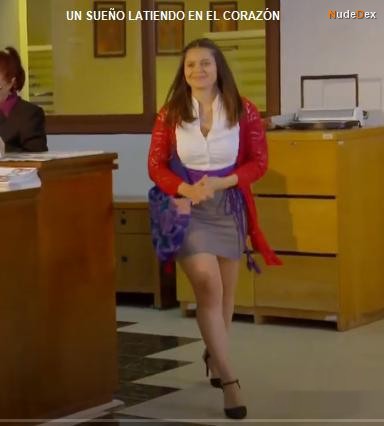 Estefania Rios in La Rosa De Guadalupe, photo 16