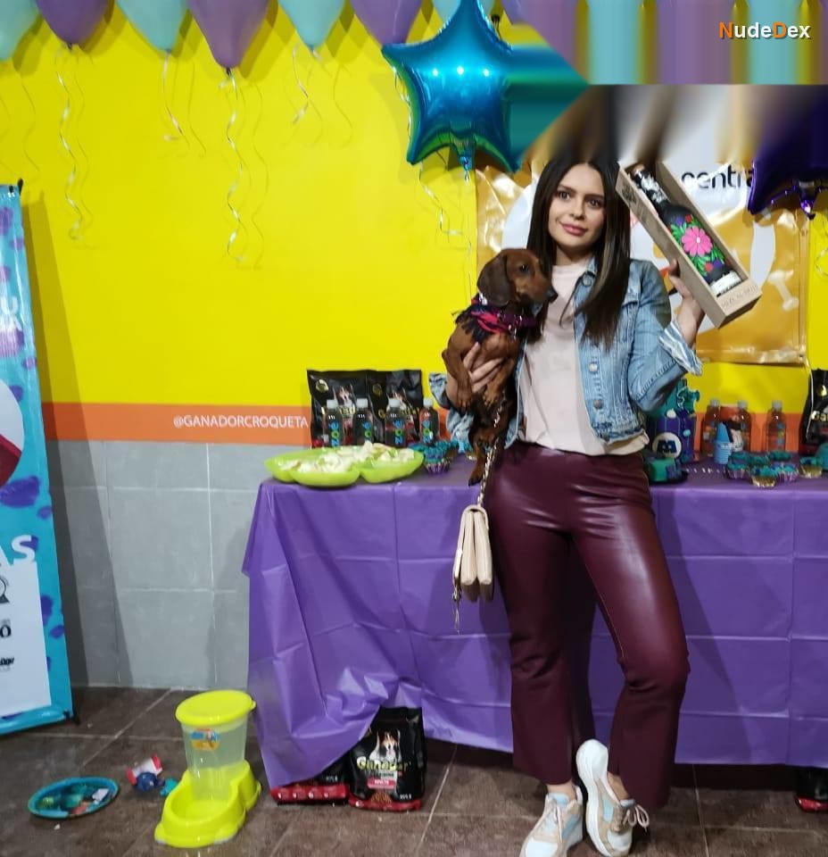 Estefania Rios in La Rosa De Guadalupe, photo 18