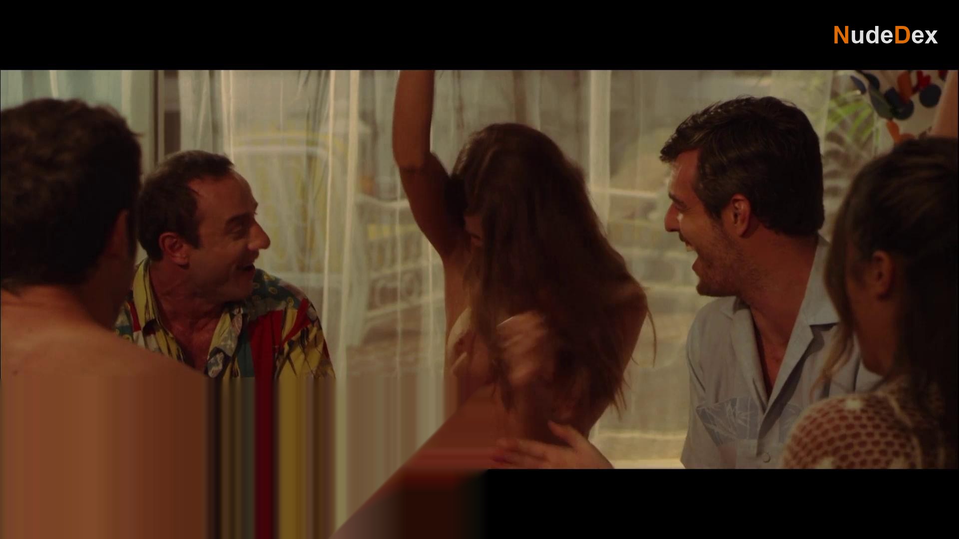 Estefania Zaragoza in Benidorm Mon Amour, photo 1