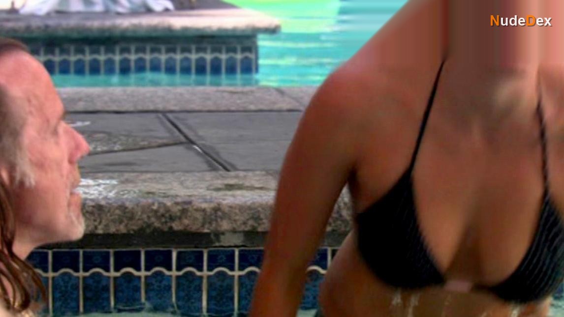 Estella Warren in Her Minor Thing, photo 4