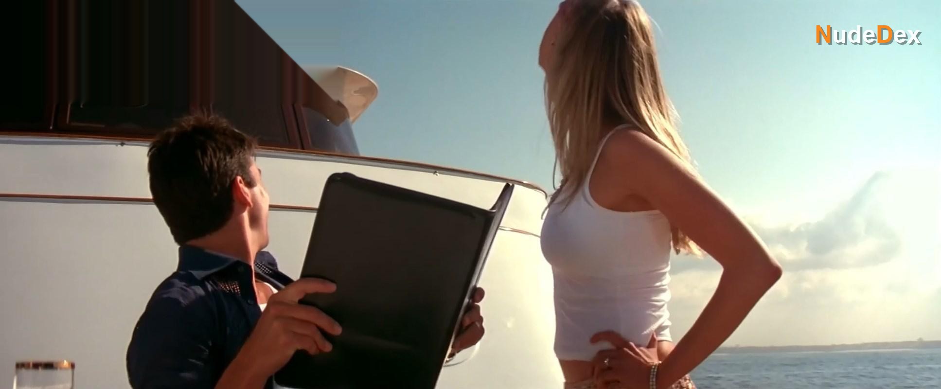 Estella Warren in Kangaroo Jack, photo 14