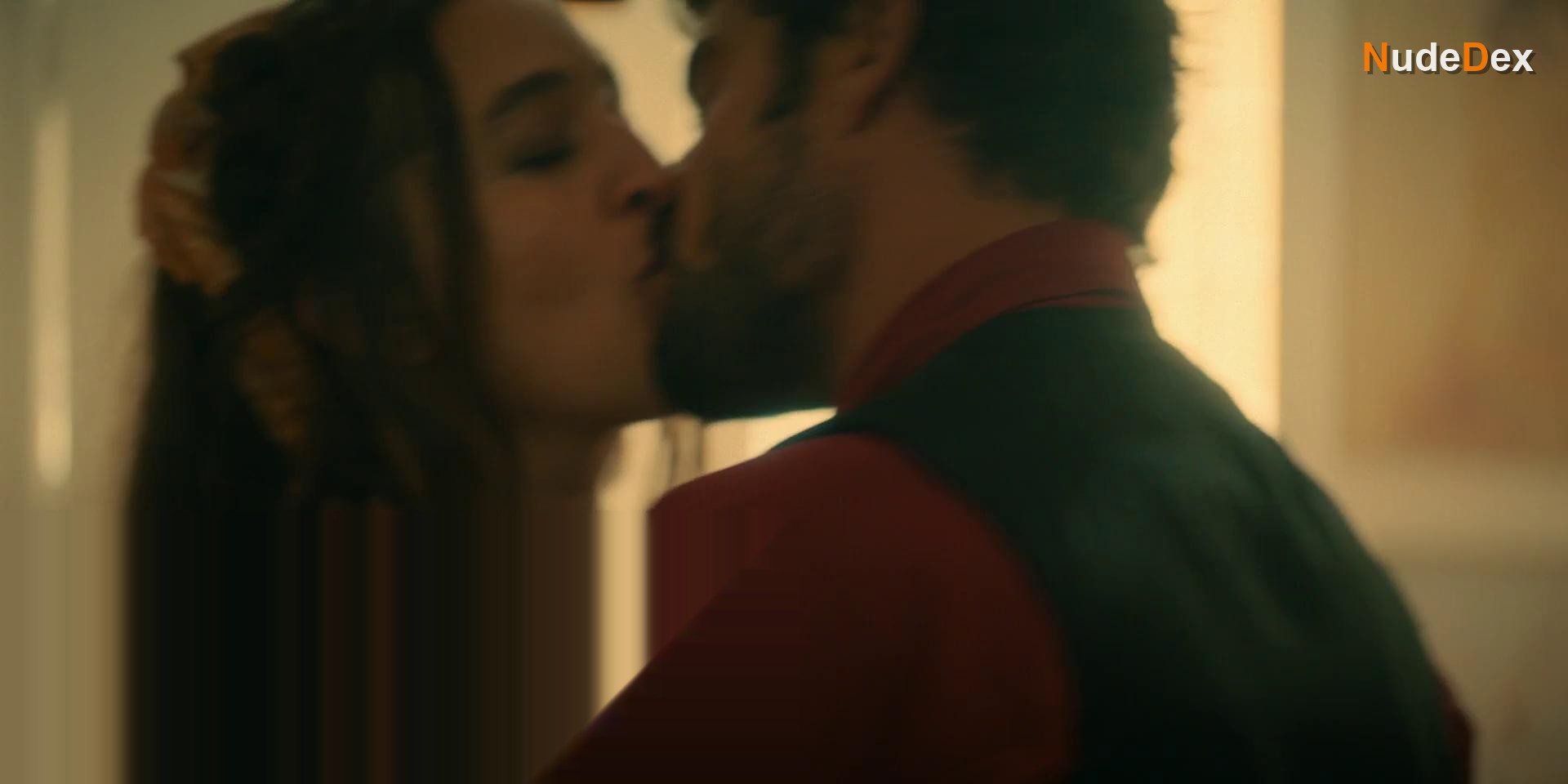 Estelle Meyer in Escort Boys, photo 10