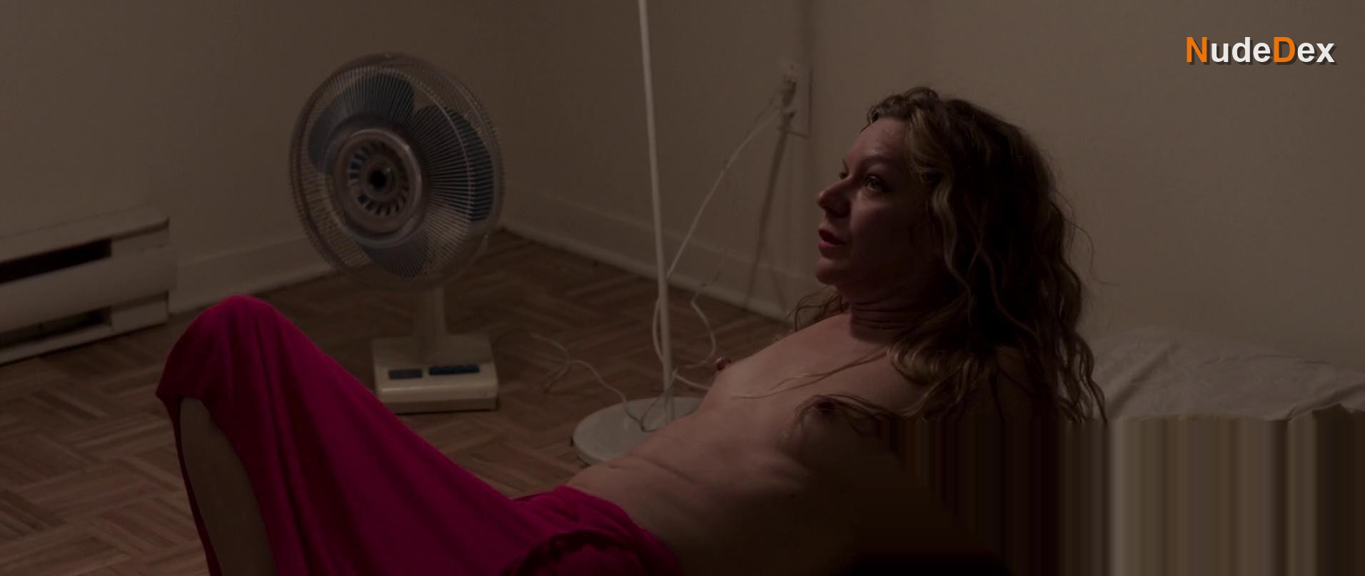 Estelle Richard in L Origine Des Especes, photo 5