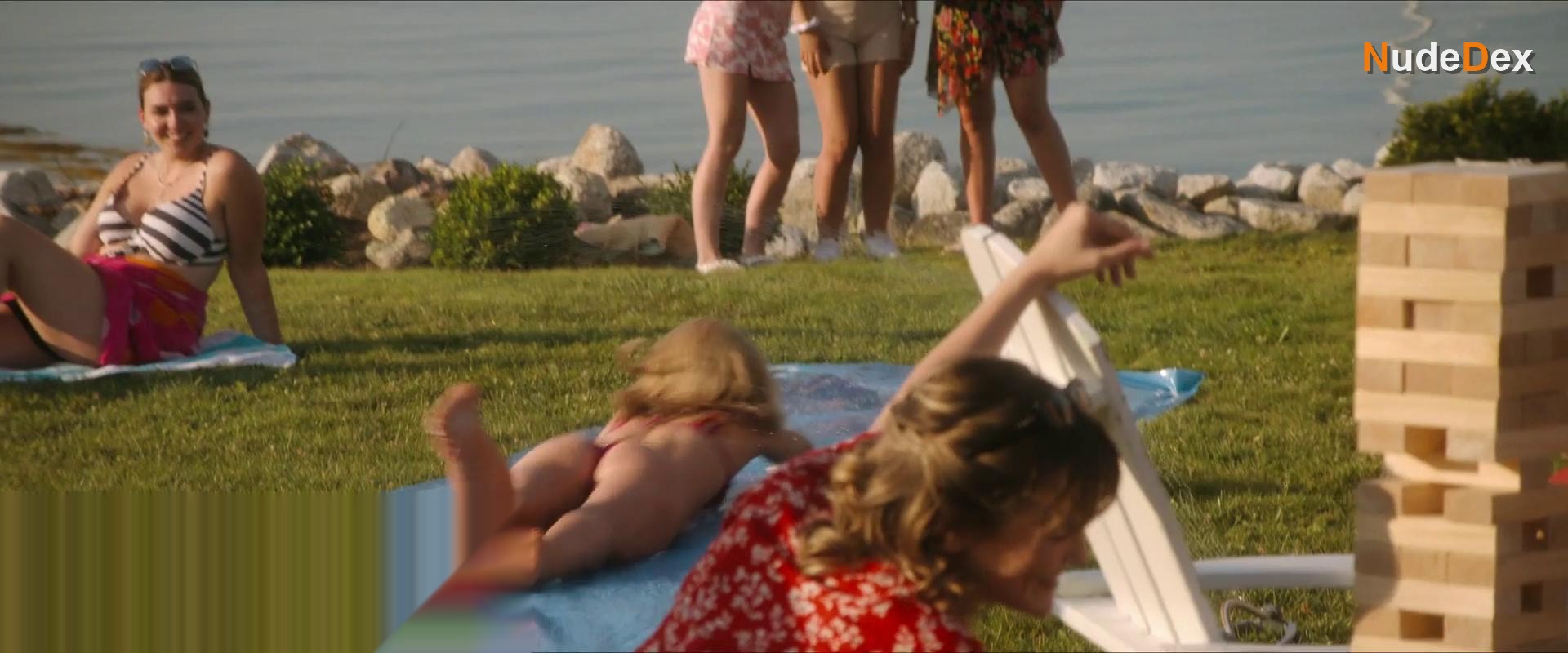 Esther-rose Mcgregor in We Were Liars, photo 19