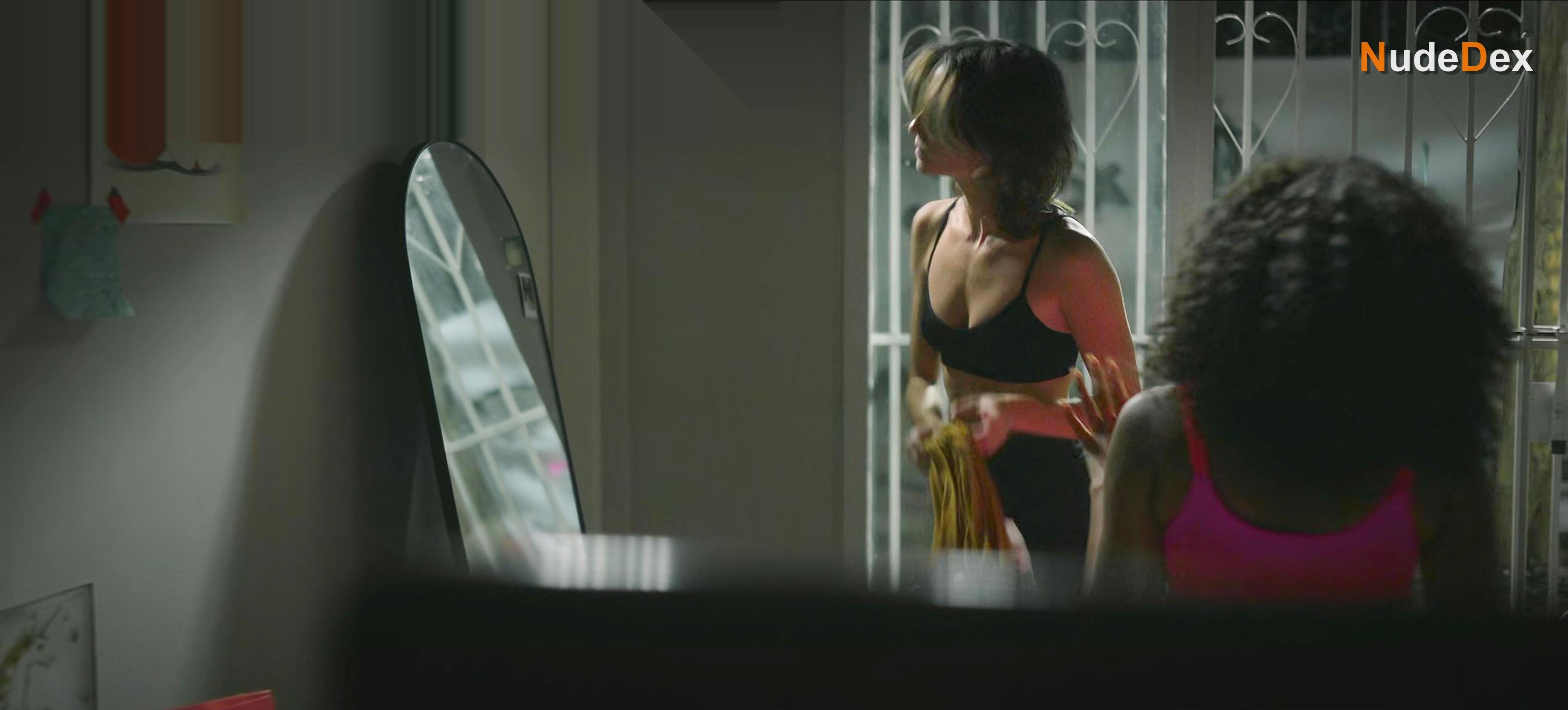 Esther Tinman in Divided Youth, photo 5