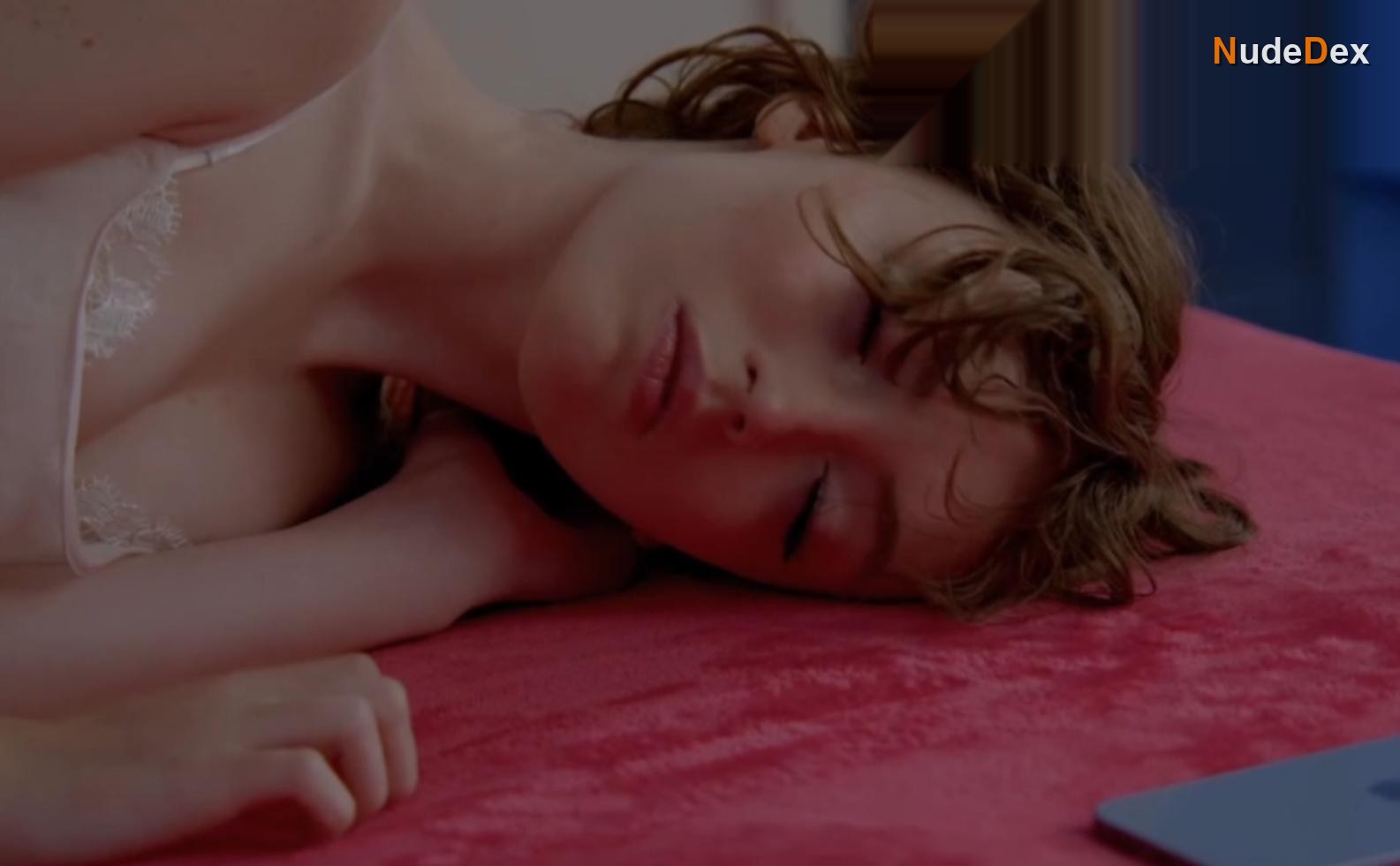 Eunoia Sonders in Feral, photo 8