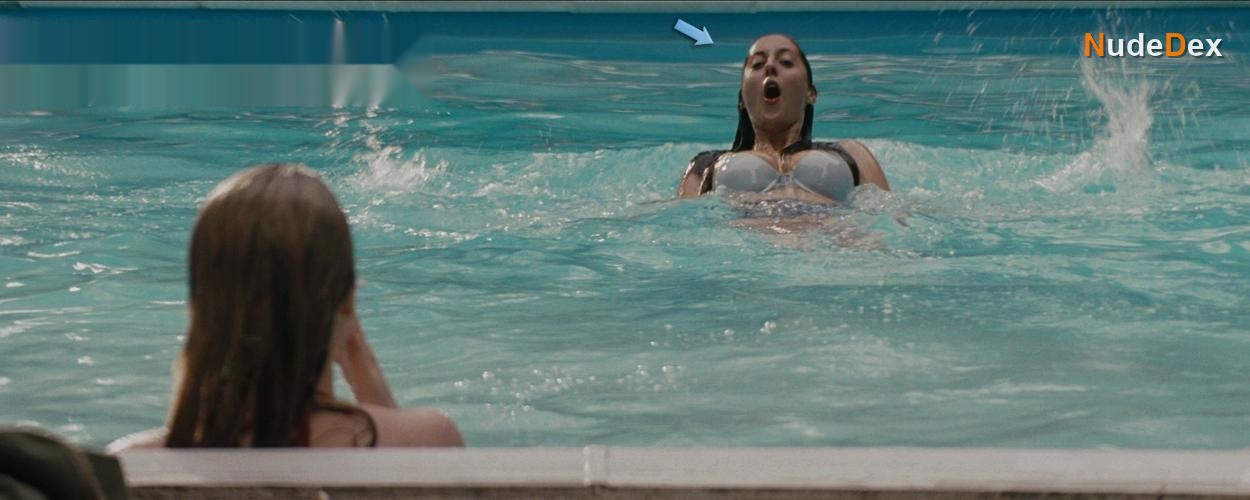 Eva Amurri Martino in The Life Before Her Eyes, photo 4