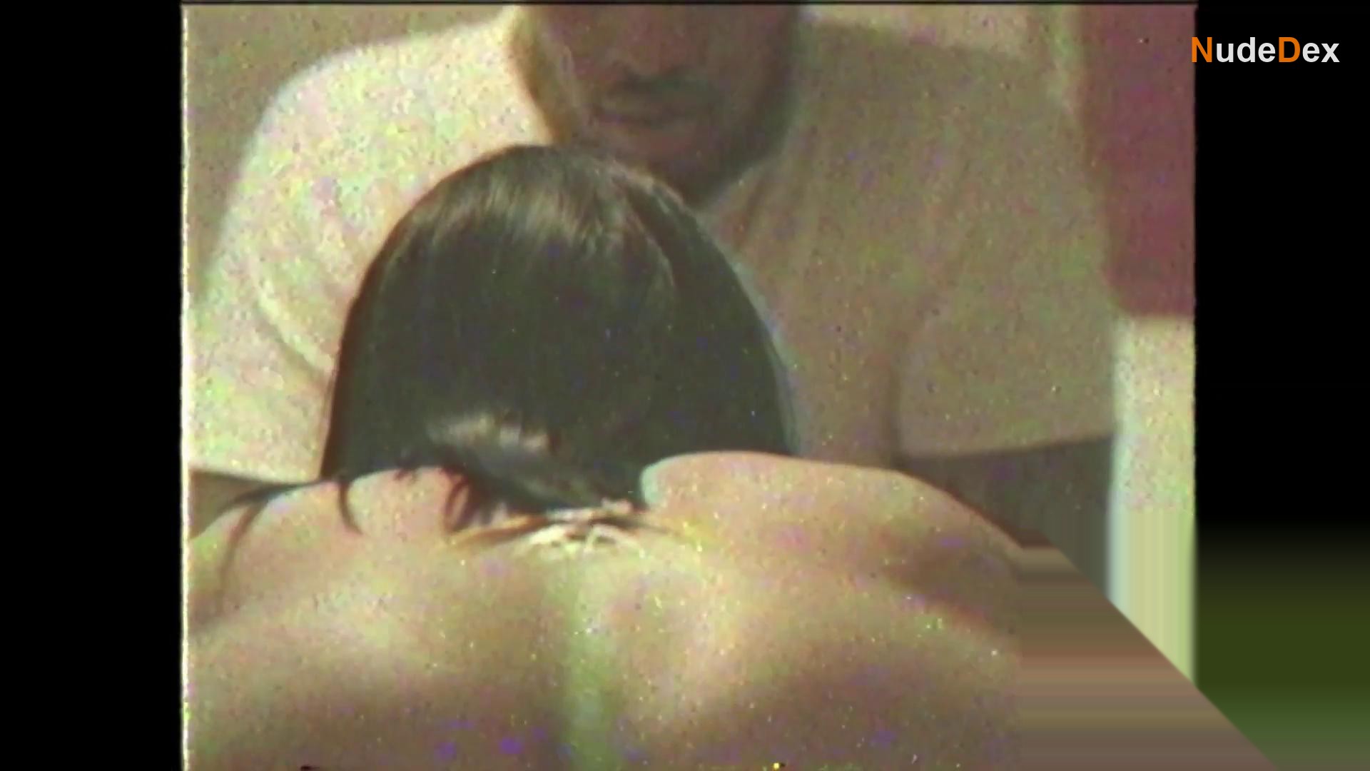 Eva Angelina in Bust, photo 1