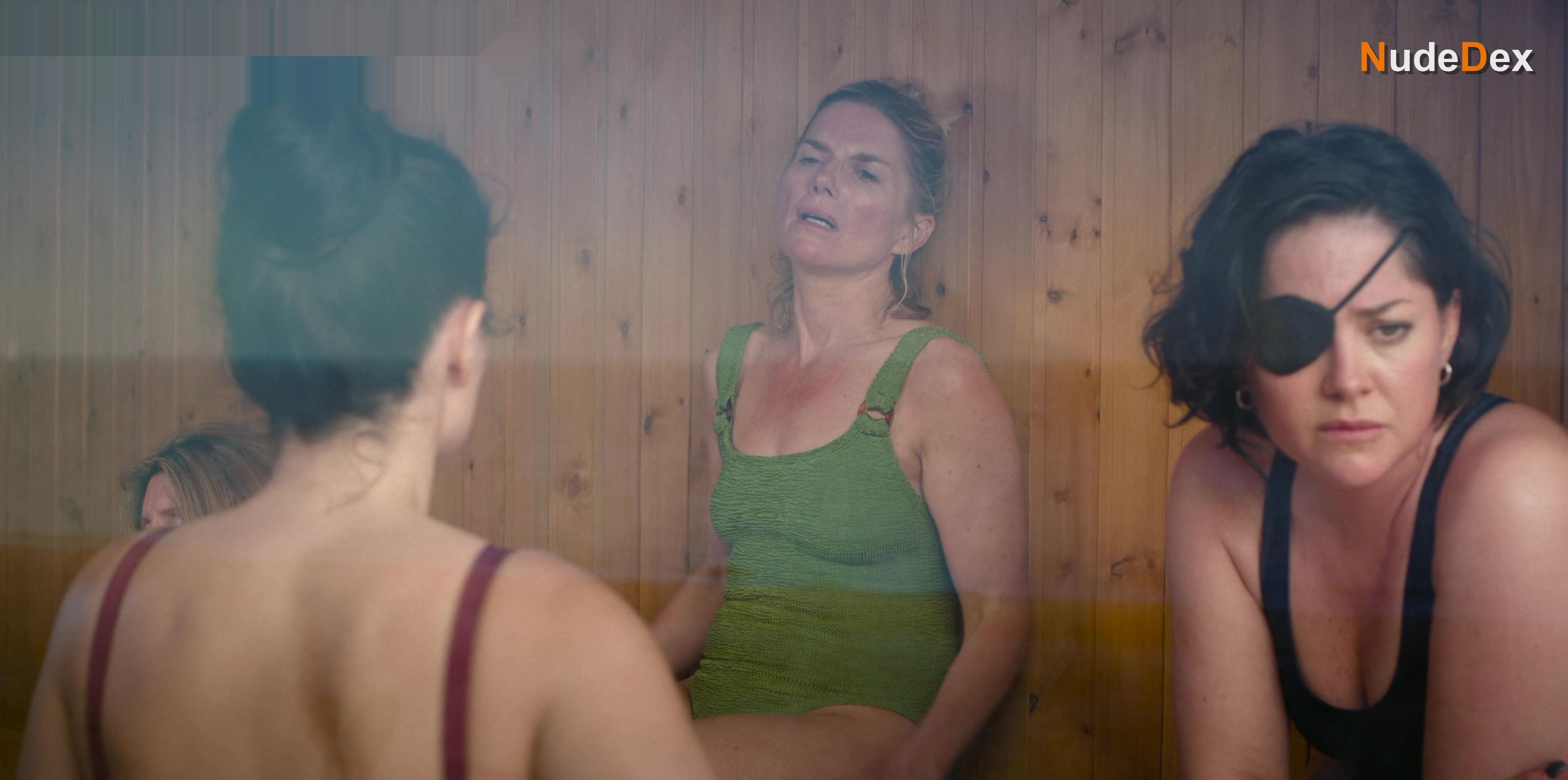 Eva Birthistle in Bad Sisters, photo 12