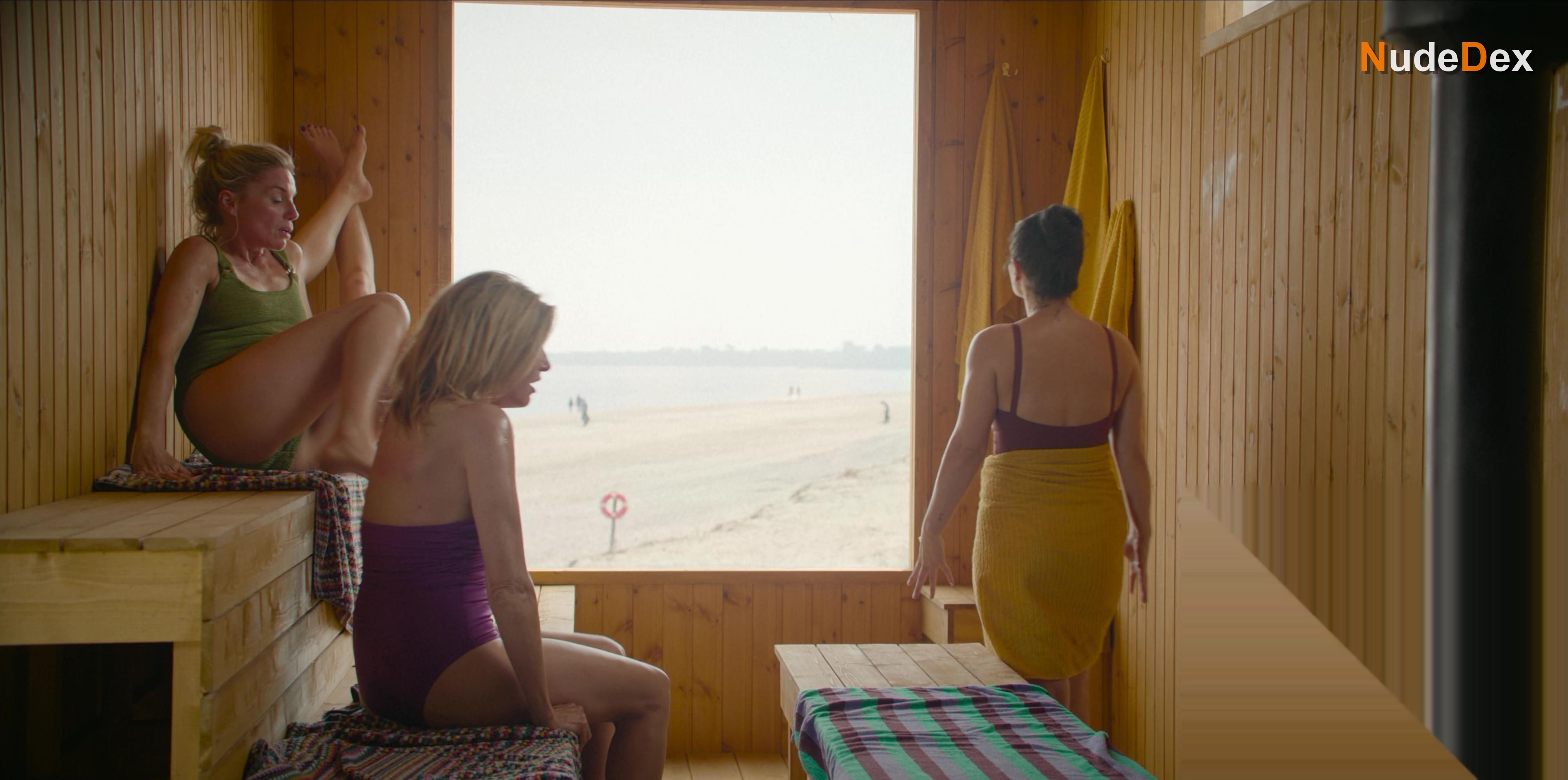 Eva Birthistle in Bad Sisters, photo 16
