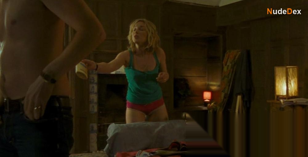 Eva Birthistle in The Children, photo 3