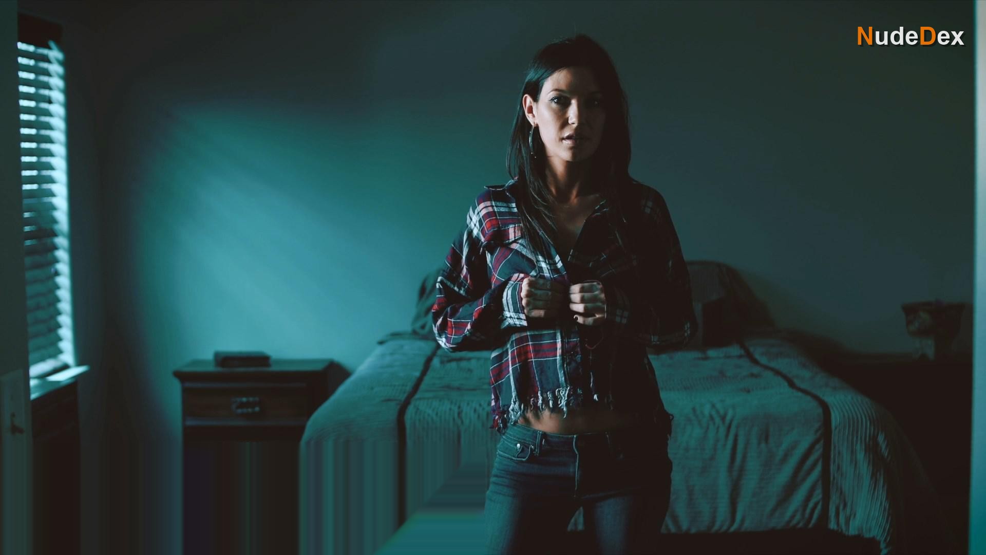 Eva Hamilton in Death Kiss, photo 4