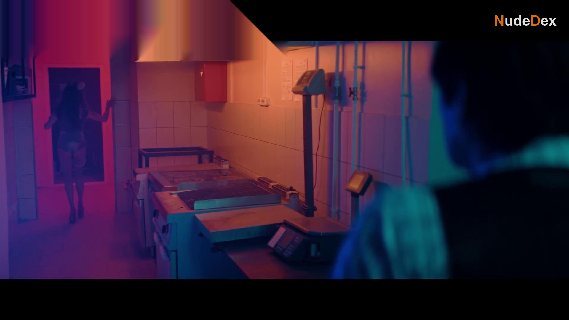 Eva Kozlova in Topolinyy Pukh, photo 7