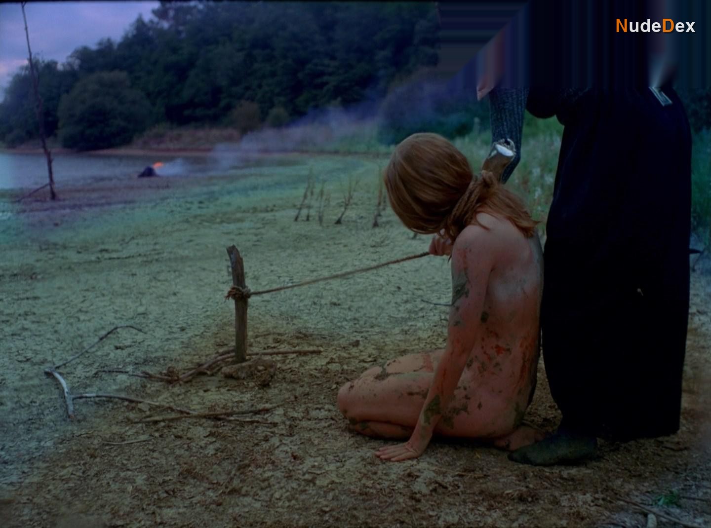Eva Maloisel in Any Virgin Left Alive, photo 5