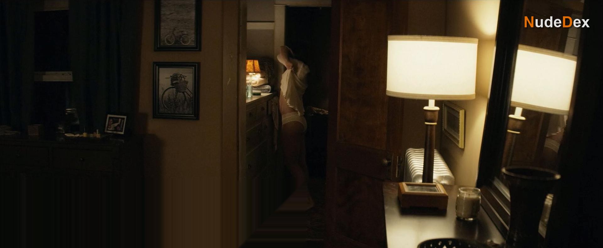 Evangeline Lilly in Little Evil, photo 2
