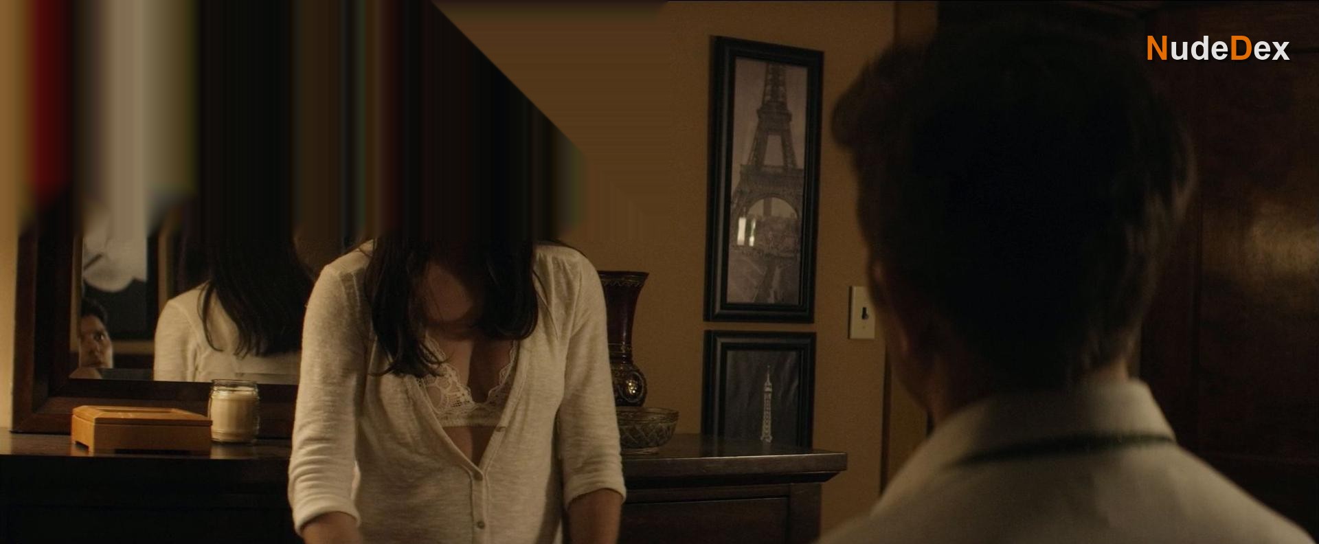 Evangeline Lilly in Little Evil, photo 4