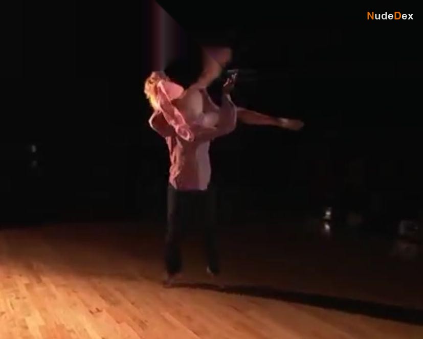 Evanna Lynch in Dancing With The Stars, photo 31