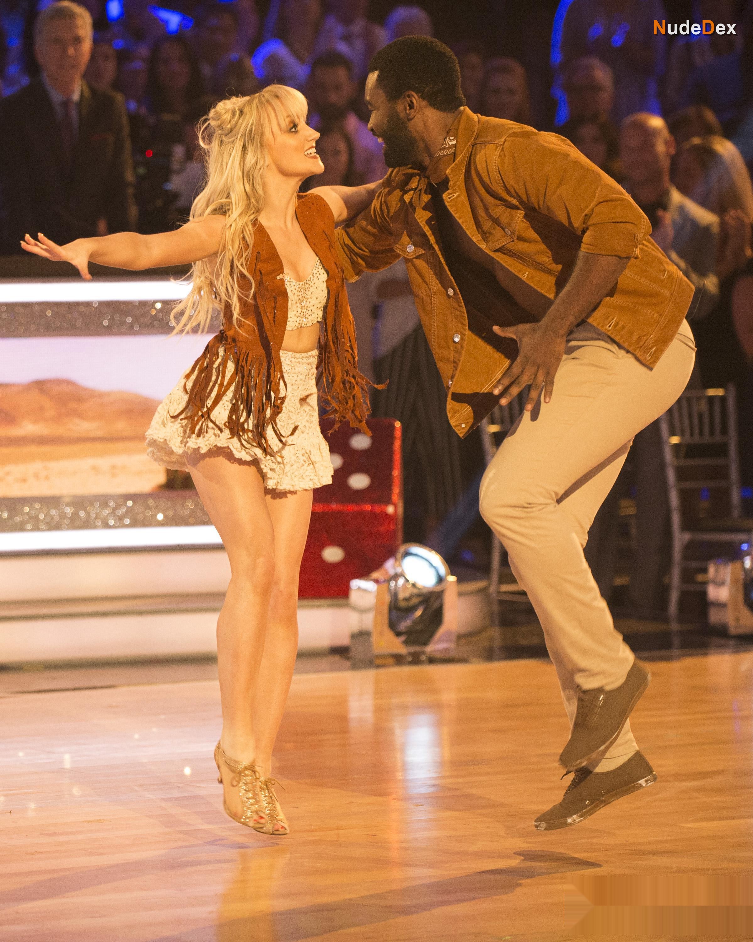 Evanna Lynch in Dancing With The Stars, photo 37