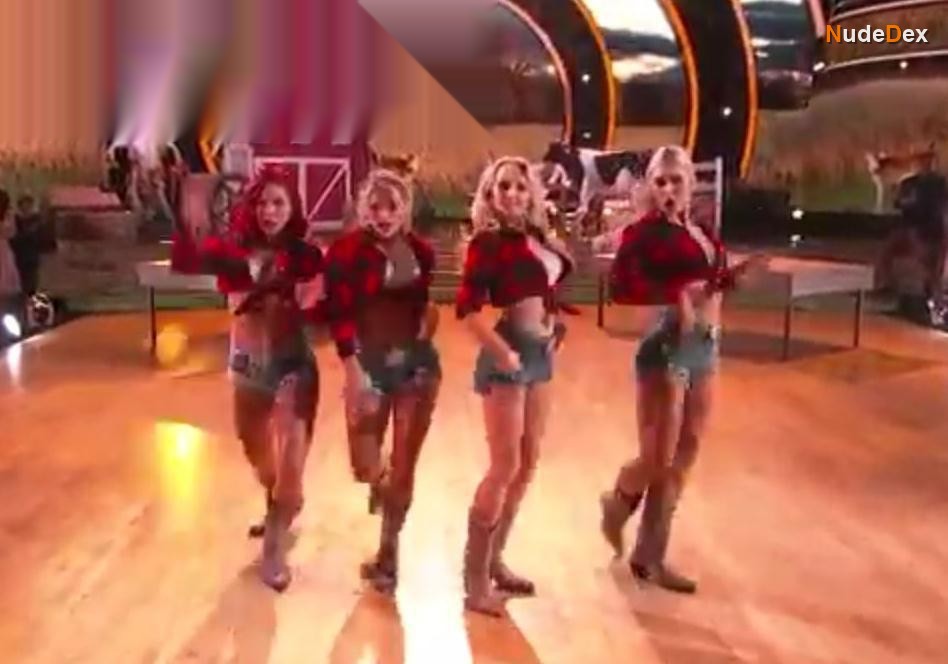 Evanna Lynch in Dancing With The Stars, photo 45
