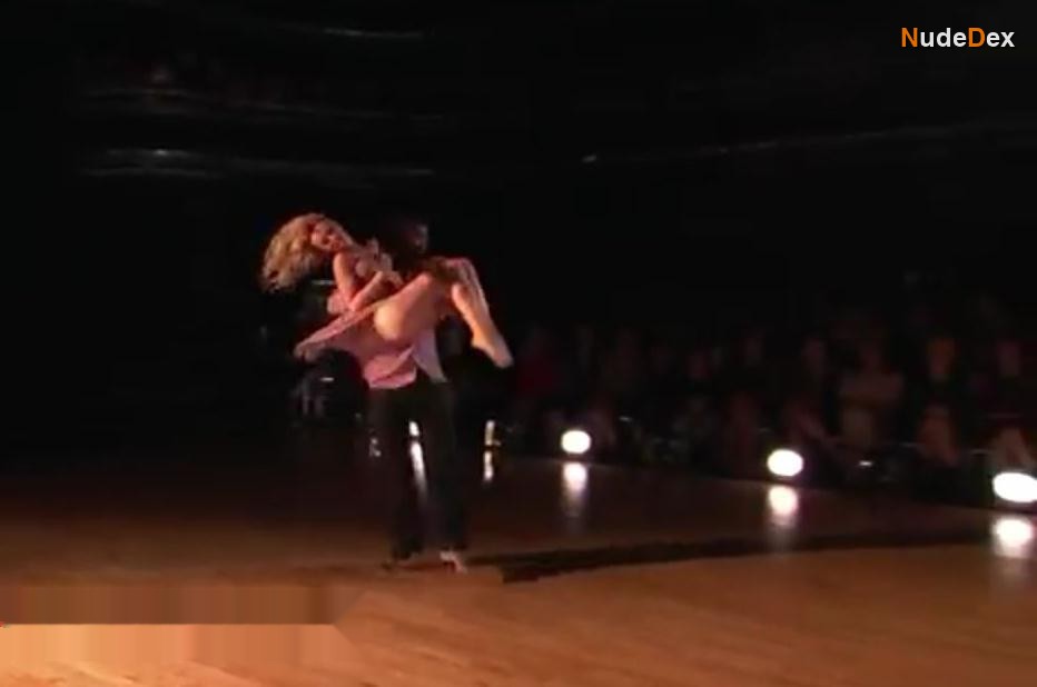 Evanna Lynch in Dancing With The Stars, photo 61