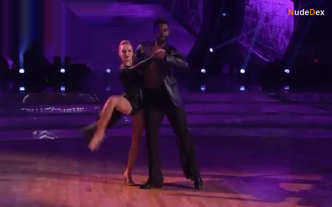 Evanna Lynch in Dancing With The Stars, photo 78