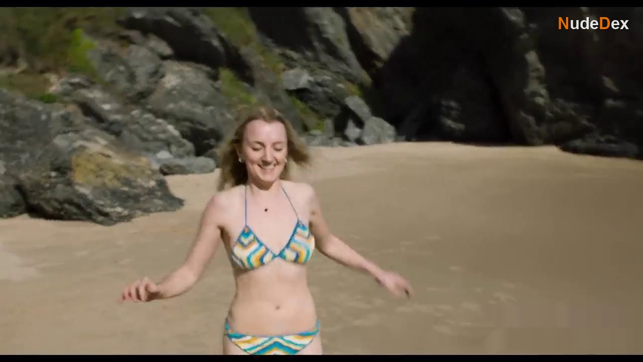 Evanna Lynch in My Name Is Emily, photo 2