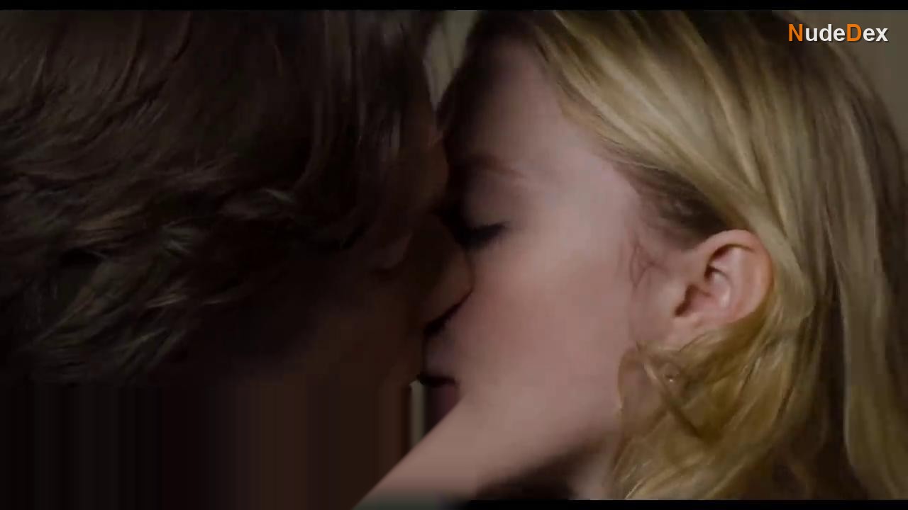 Evanna Lynch in My Name Is Emily, photo 12