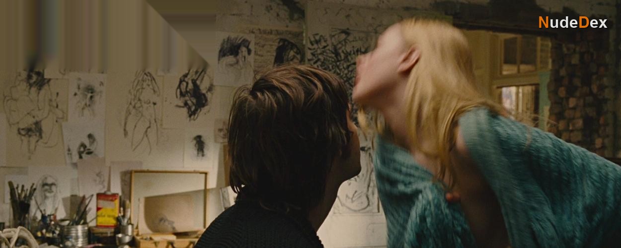 Evan Rachel Wood in Across The Universe, photo 9